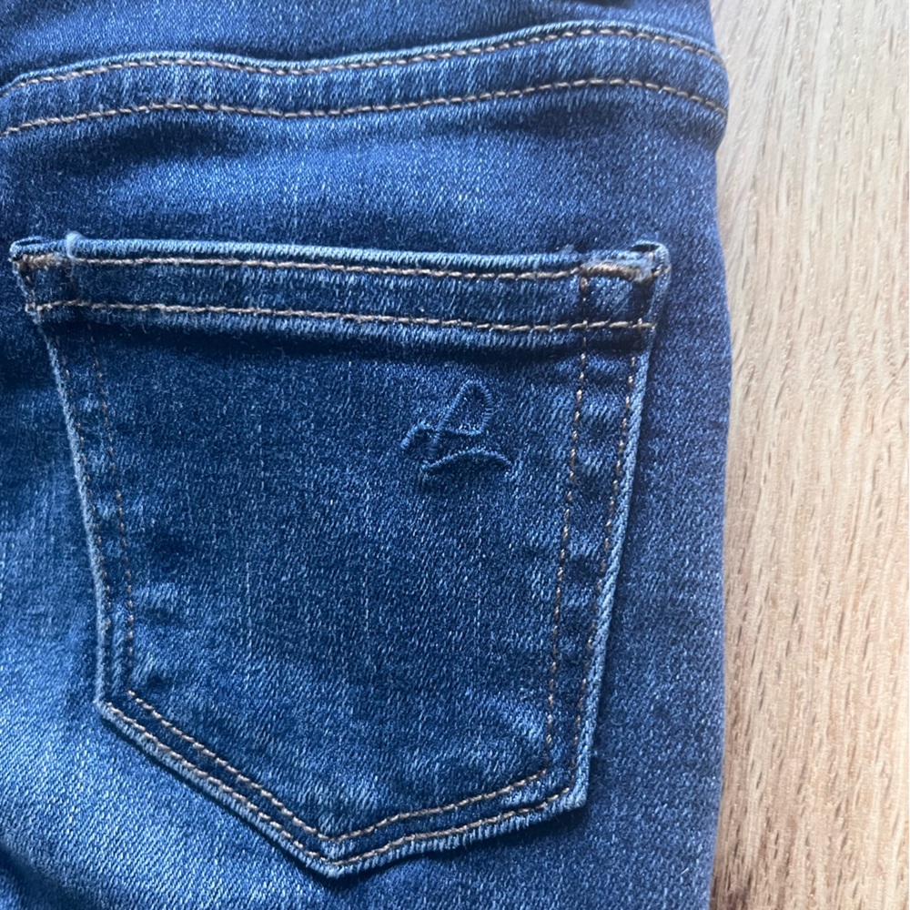DL1961 Distressed Skinny Jeans - 3T - Picture 3 of 5